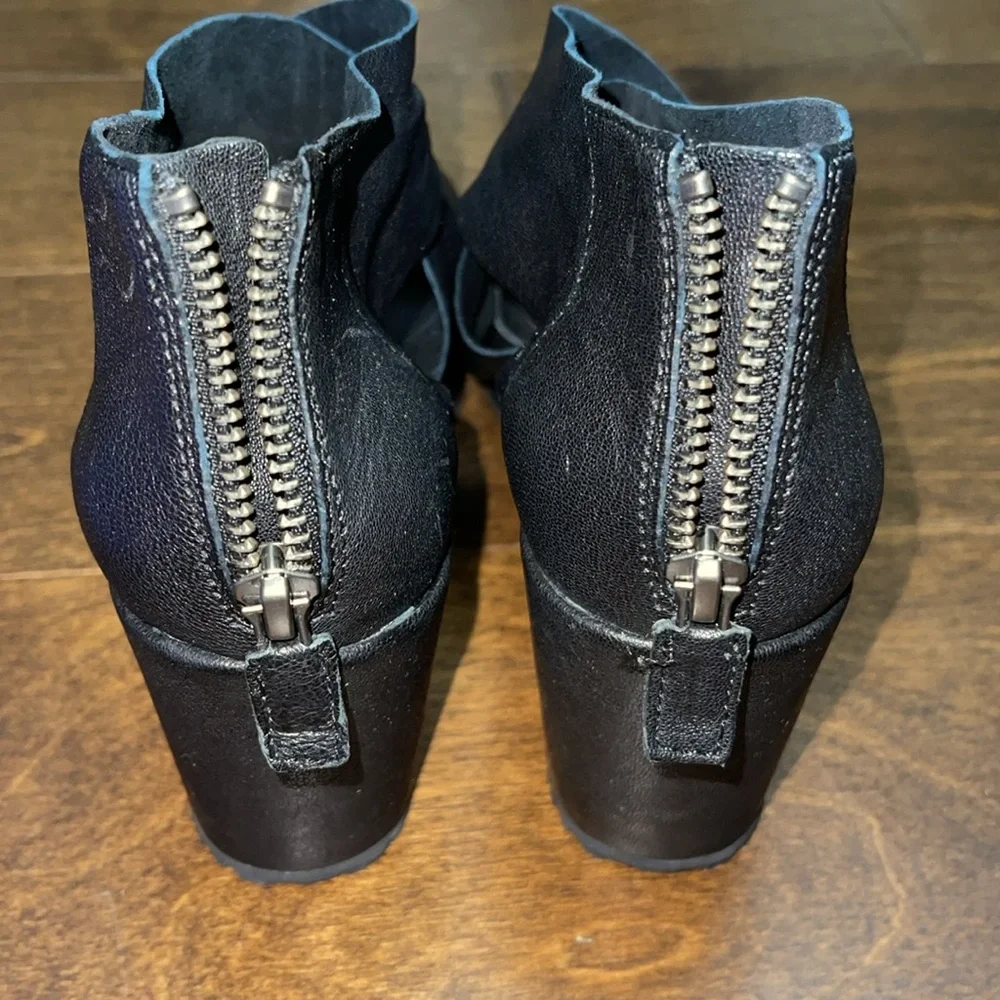 Eileen Fisher Black Leather Crisscross Wedge Sandals